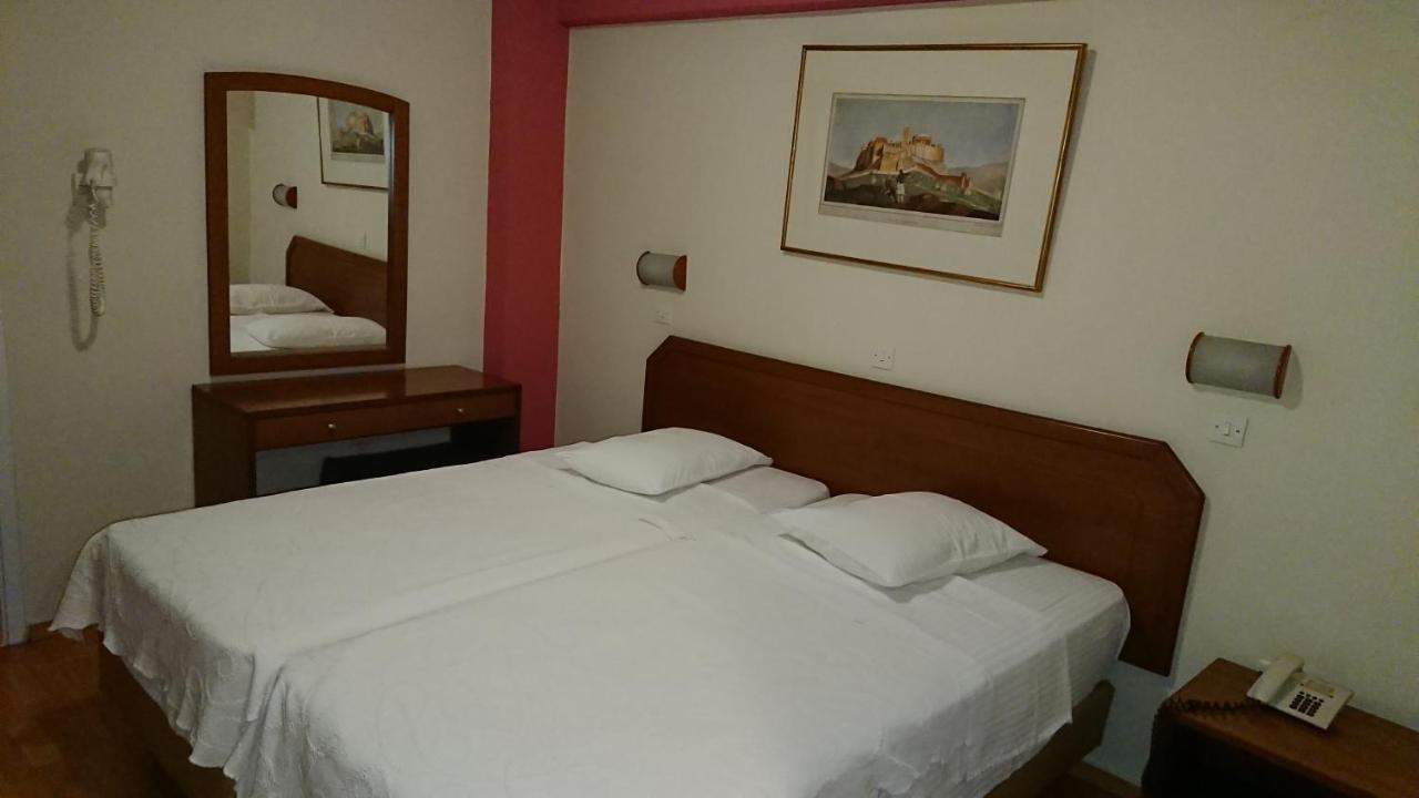 Hotel Economy