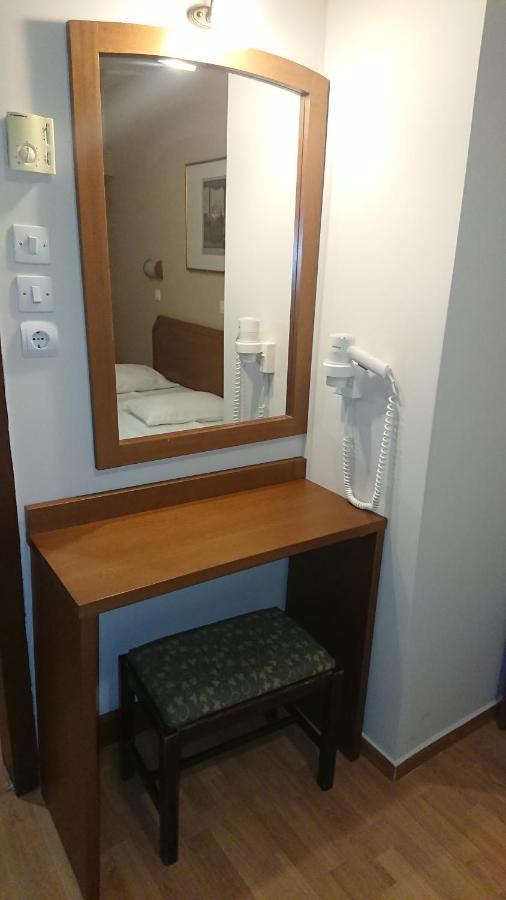Economy 2* Atena